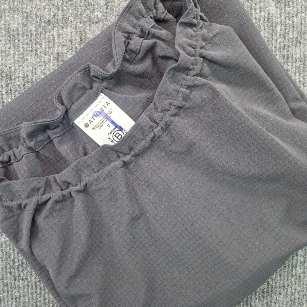 Athleta Women M Gray Sleeveless Top High Neck Cinch Waist Gorpcore Hiking